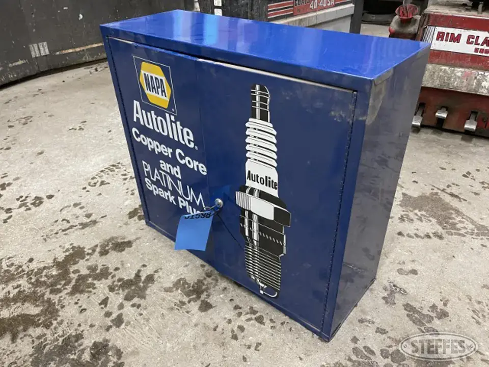 NAPA cabinet Storage and Bench