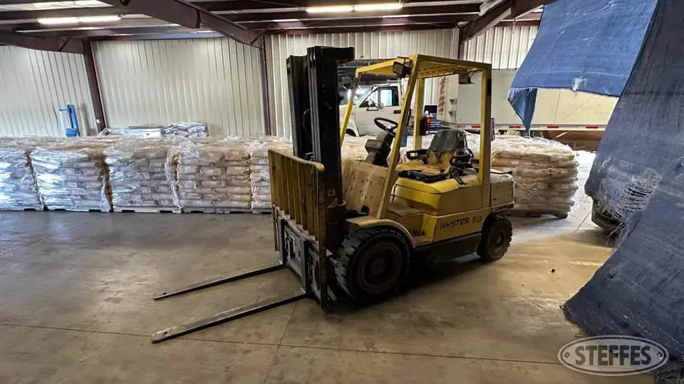 Hyster H50XM Warehouse Forklift