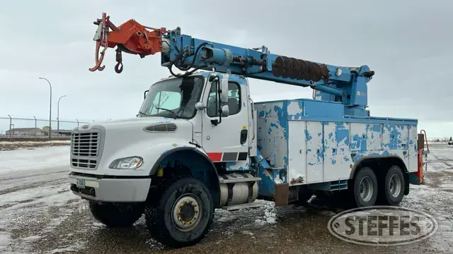 2006 Freightliner M2