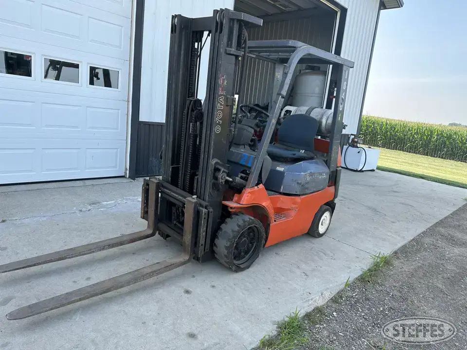 Toyota 7FGU20 Warehouse Forklift