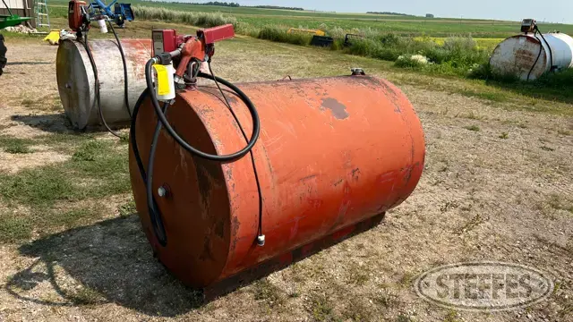 500 gal. fuel tank