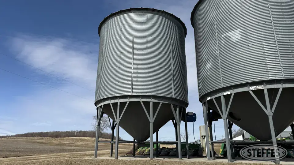 Sioux galvanized bin Hopper Bin