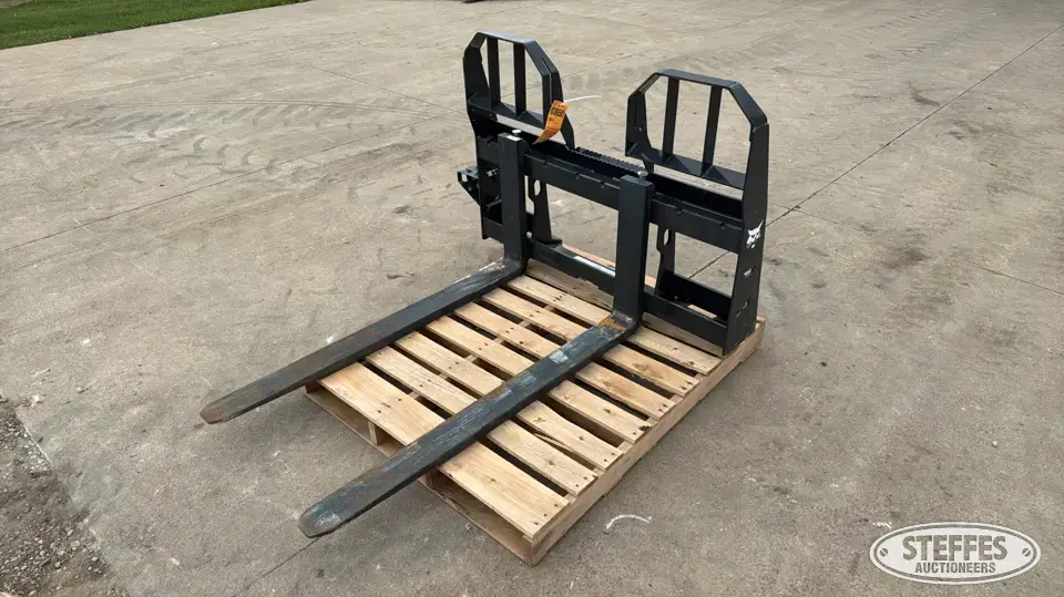 Bobcat Pallet Forks HD Skid Steer Fork
