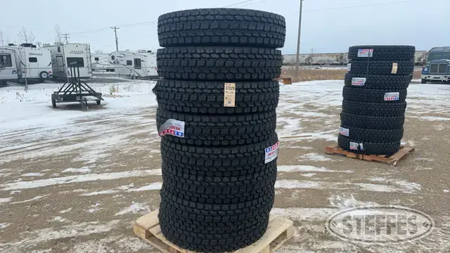 (8) Kapsen 11R22.5 drive tires