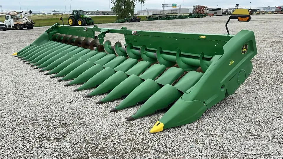 2021 John Deere C18R Corn Head