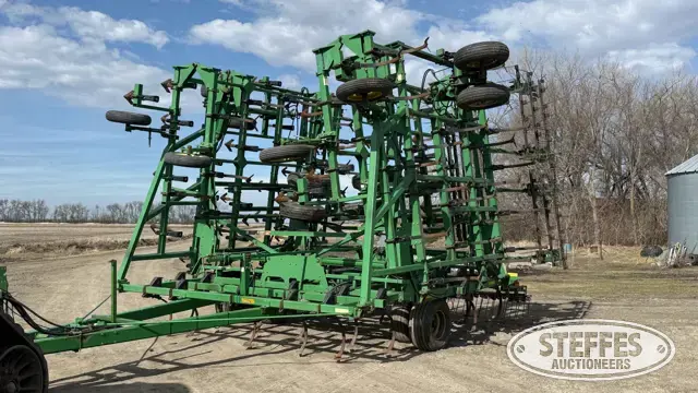 John Deere 985