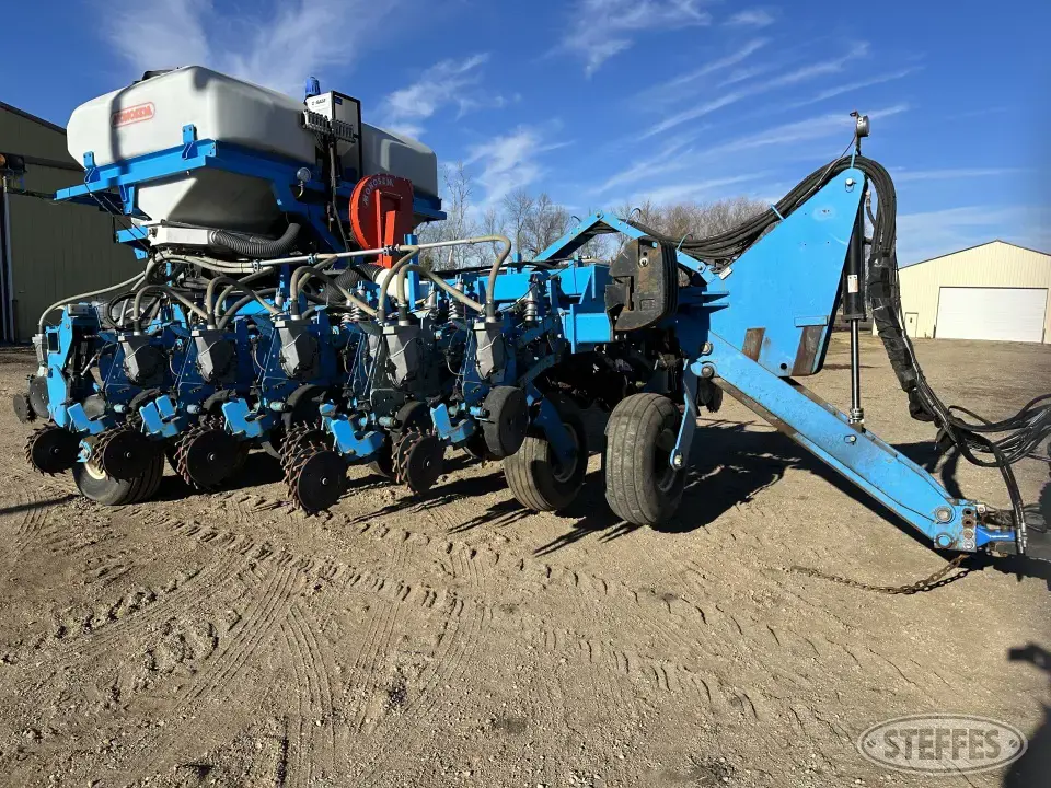 2007 Monosem NG Plus 12 or More Row Planter