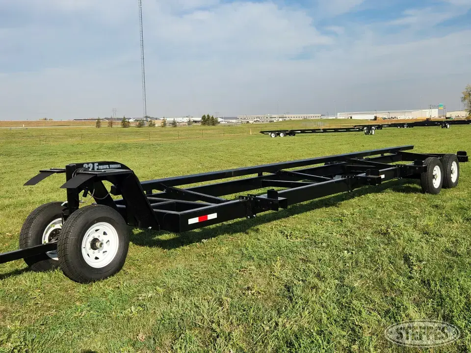 2023 FW Mfg 32F Header Trailer