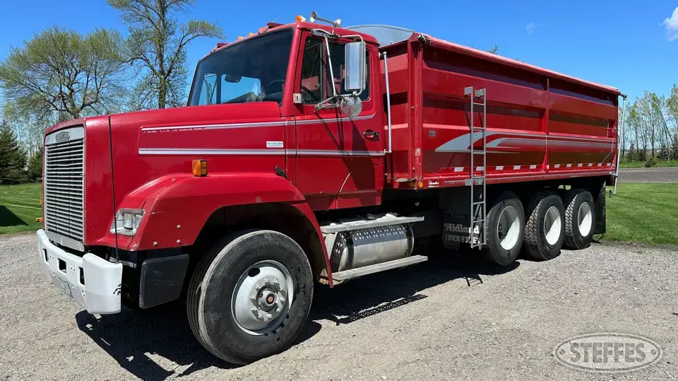 1988 Freightliner FLC112 Tri-Axle Boxed Truck