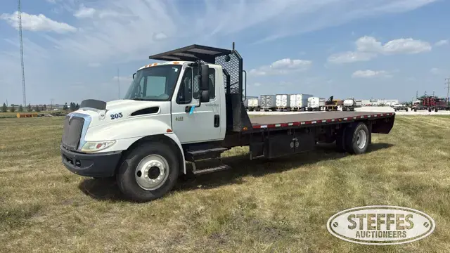 2004 International 4300