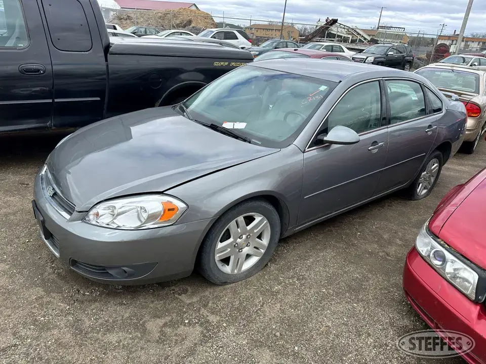 2007 Chevrolet Impala LT Car