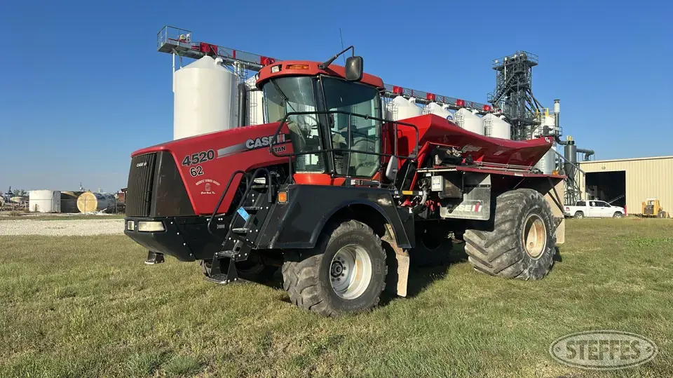 2009 Case IH Titan 4520 Self-Propelled Dry Applicators-Spreaders-Floater