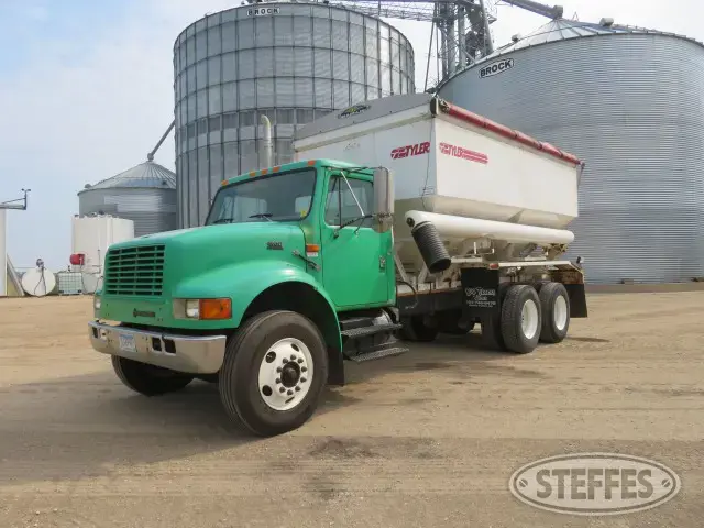 1998 International 4900