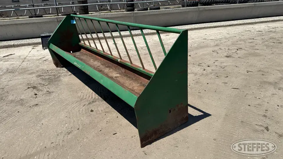 S.I. Feeders and Bunk
