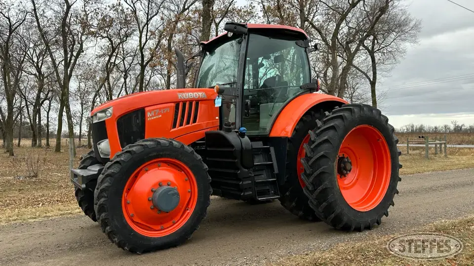 2016 Kubota M7-171 Premium MFWD Tractor