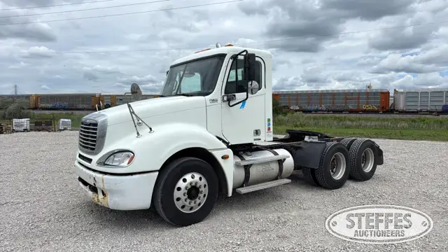 2005 Freightliner Columbia