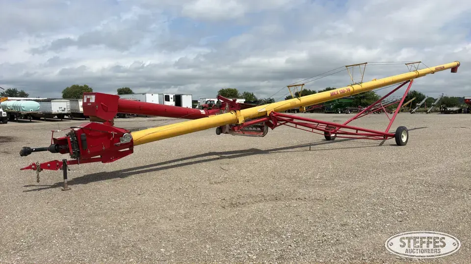 Westfield MKX 130-74 Swing Hopper Auger