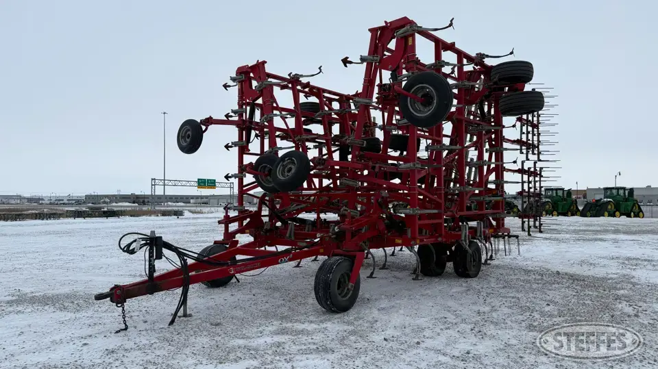 2014 Wil Rich QX2 Field Cultivator