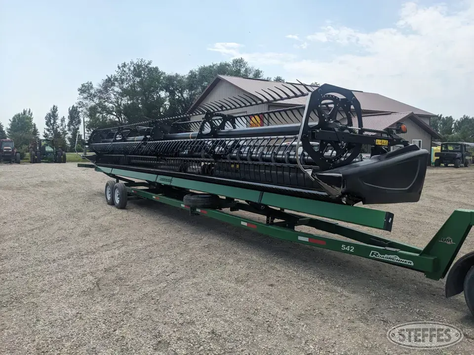 2016 MacDon FD75 Draper Head
