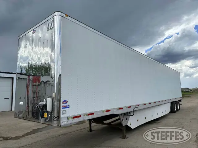 2012 Utility 4000DX
