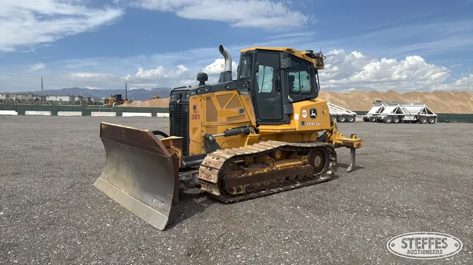 2017 Deere 700K XLT Dozer