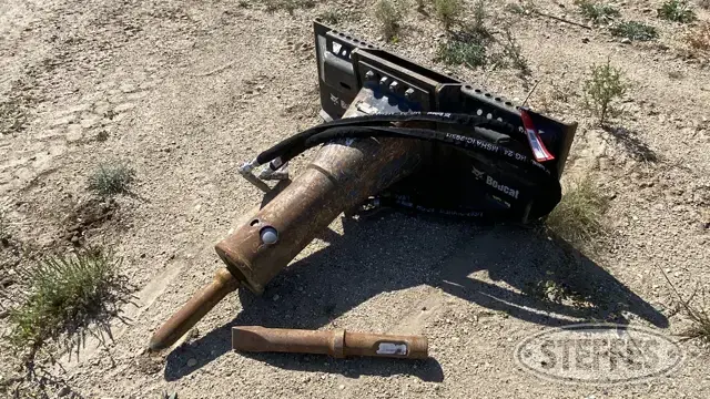 Bobcat HB 880