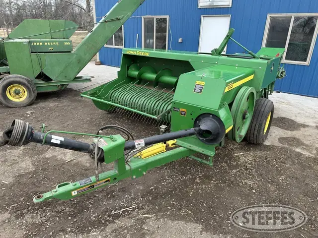 2014 John Deere 338