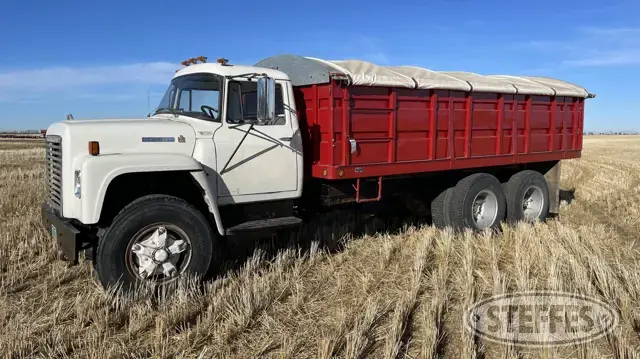 1974 International Loadstar 1800