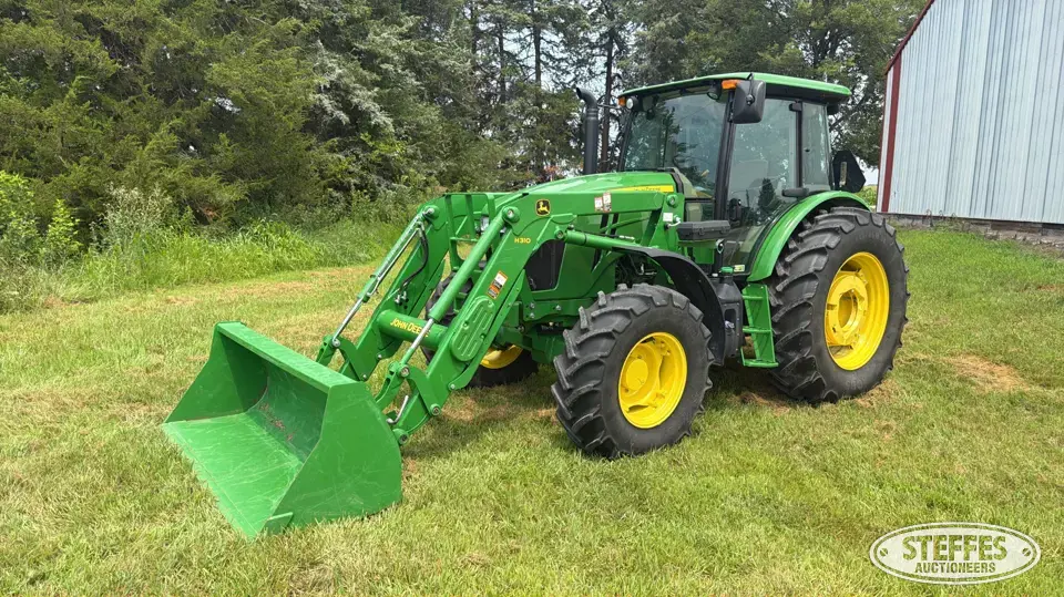 2017 John Deere 6120E MFWD Tractor