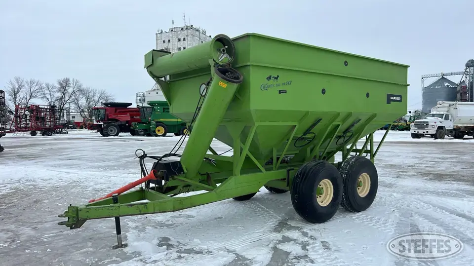 Parker 6000 Grain Cart