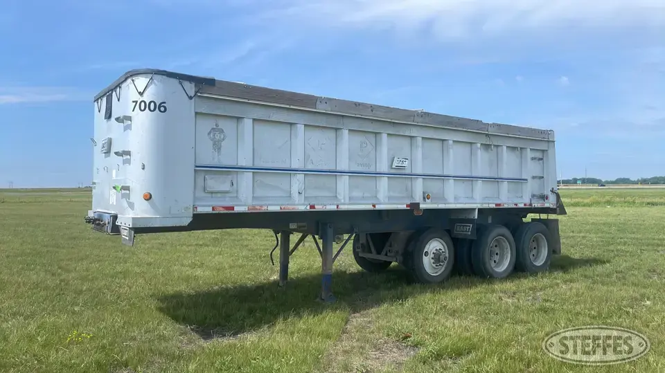 2002 East End Dump Trailer