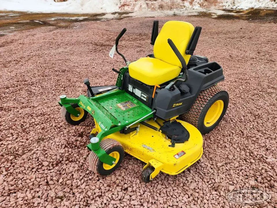 2016 John Deere Z540R Lawn Tractor