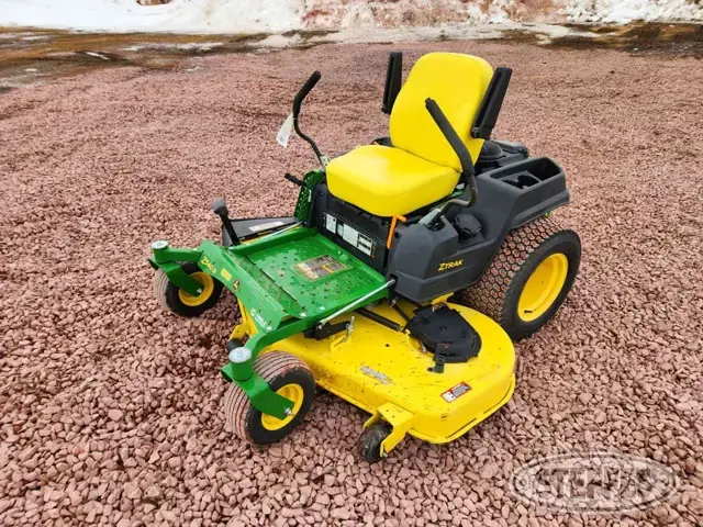 2016 John Deere Z540R