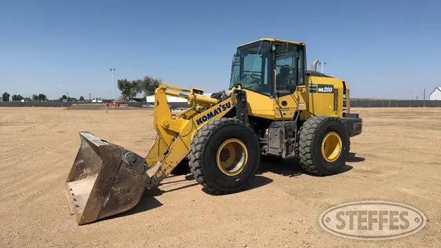 2018 Komatsu WA200-8