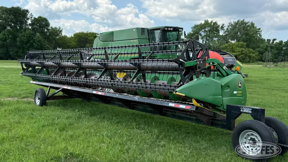 2005 John Deere 630F Flex Head