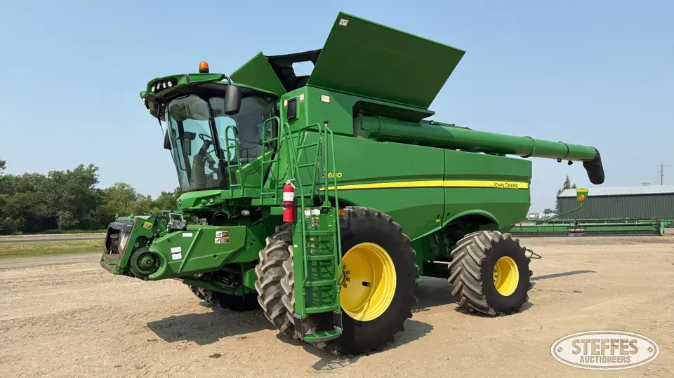2013 John Deere S680 Combine