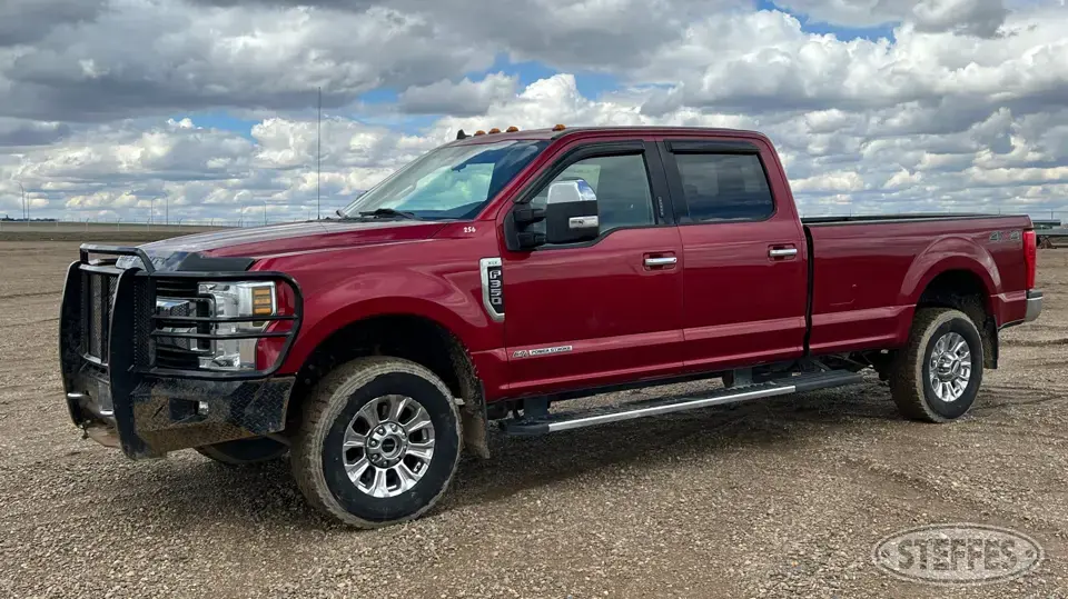 2019 Ford F350 XLT 1 Ton Pickup