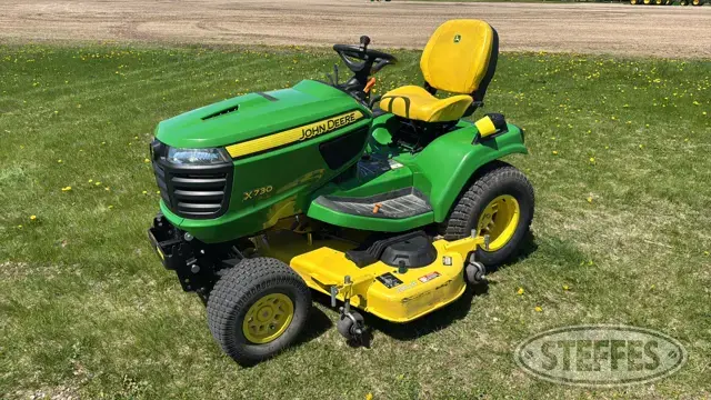 2018 John Deere X730