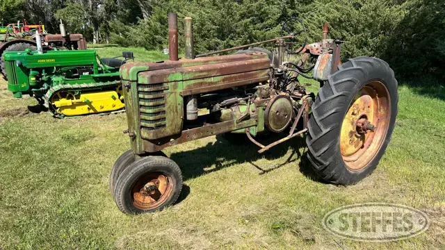 1940 John Deere B