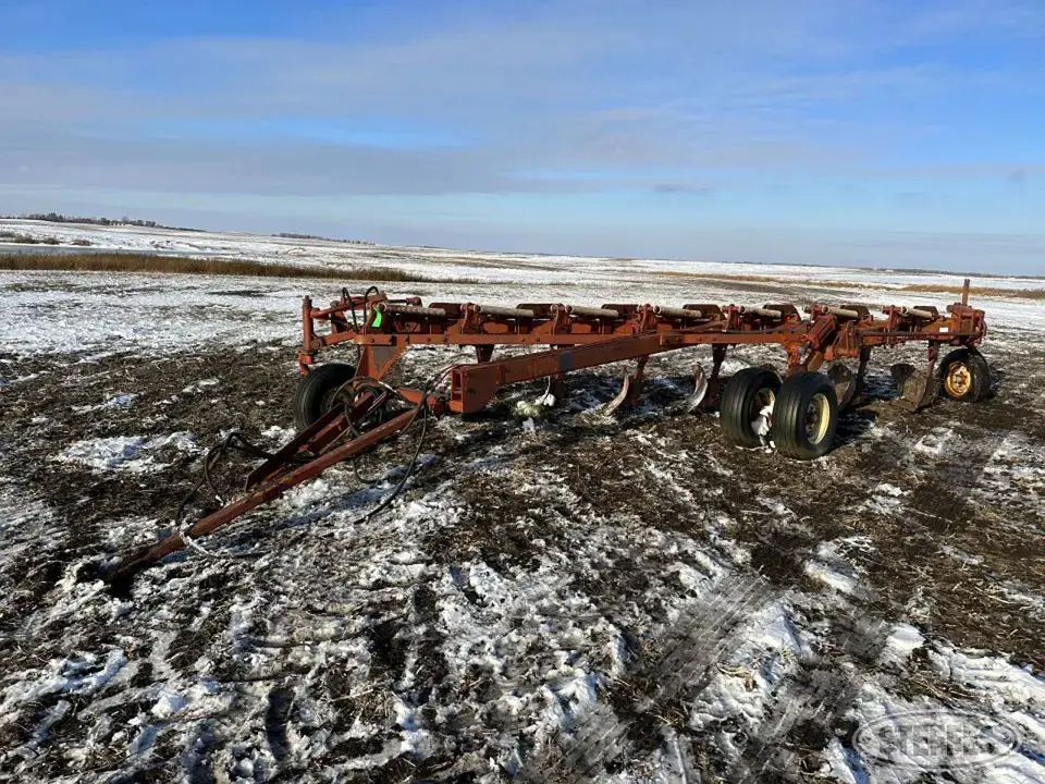 Melroe 903 Plow