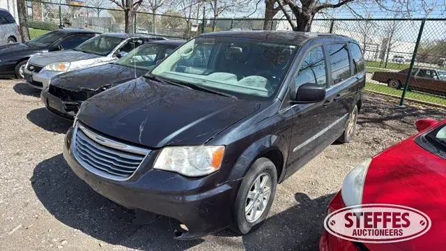 2013 Chrysler Town & Country Touring