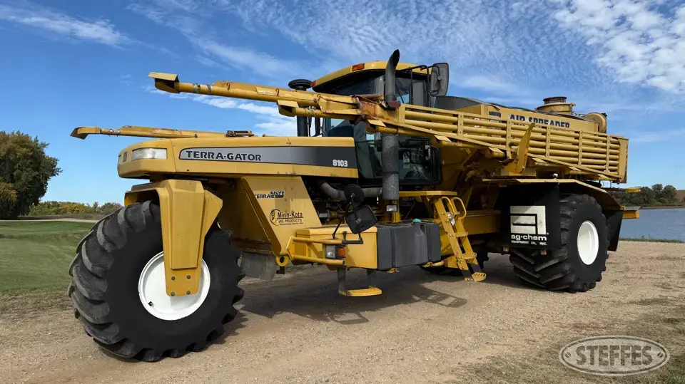 2001 Ag-Chem TerraGator 8103 Self-Propelled Dry Applicators-Spreaders-Floater