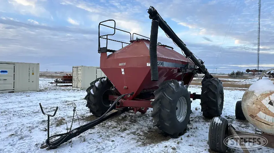 Case IH 2300 Commodity Cart