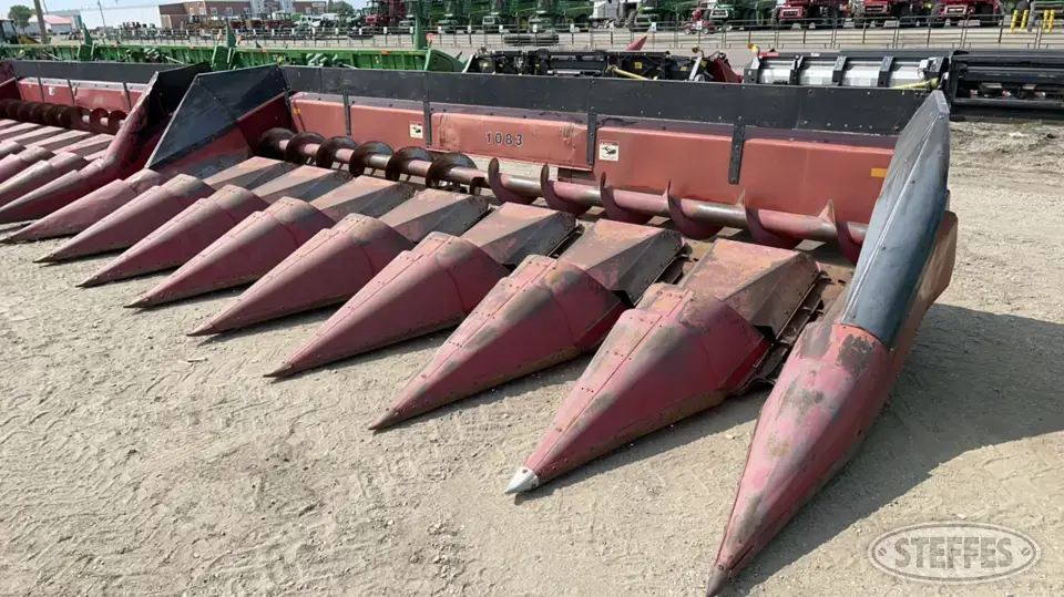 1990 Case 1083 Corn Head
