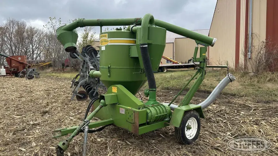 Walinga Agri-Vac 614F Pneumatic Grain Equipment