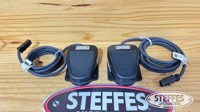 (2) Trimble Clipper foot switches