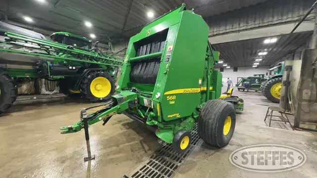2012 John Deere 568