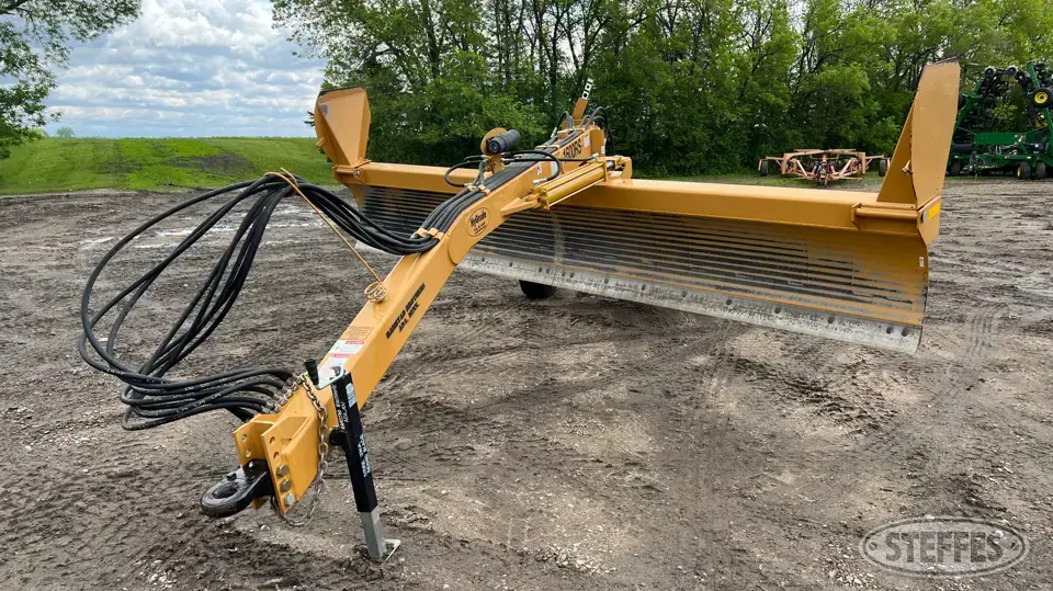 2020 HyGrade 1600RS Straight Blade