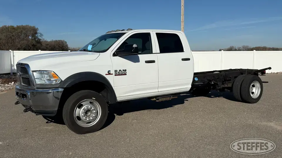 2017 Ram 5500HD Cab and Chassis Truck