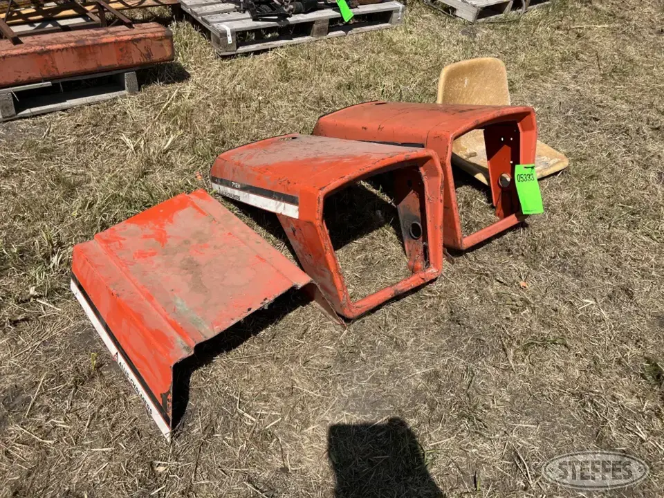 Allis-Chalmers Lawn and Garden Accessory